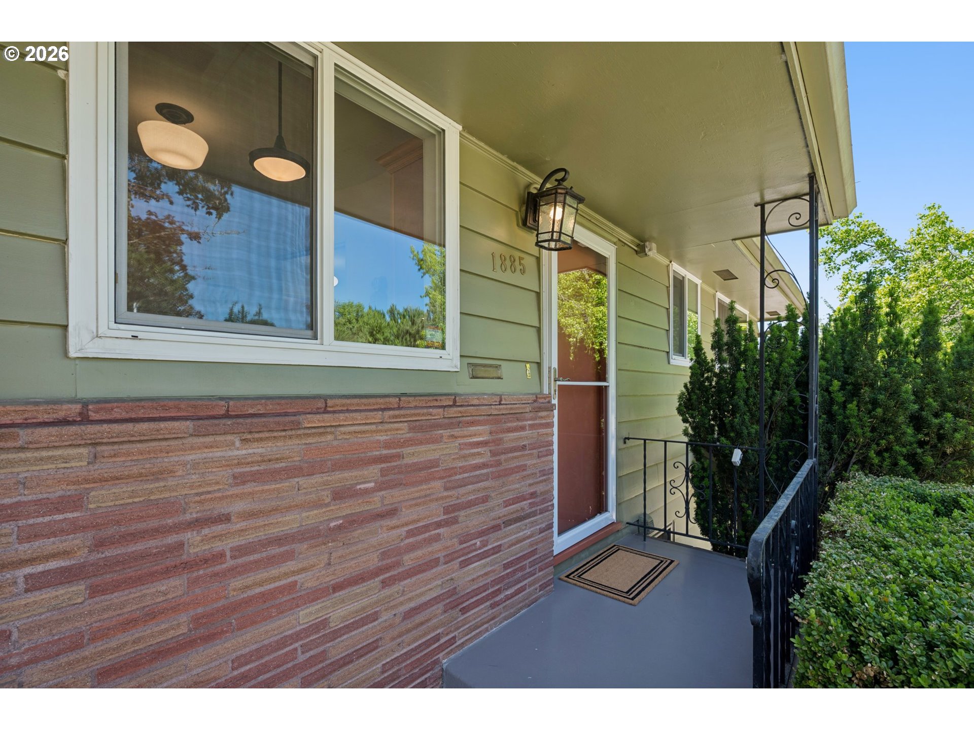 1885 SW HUNTINGTON AVE