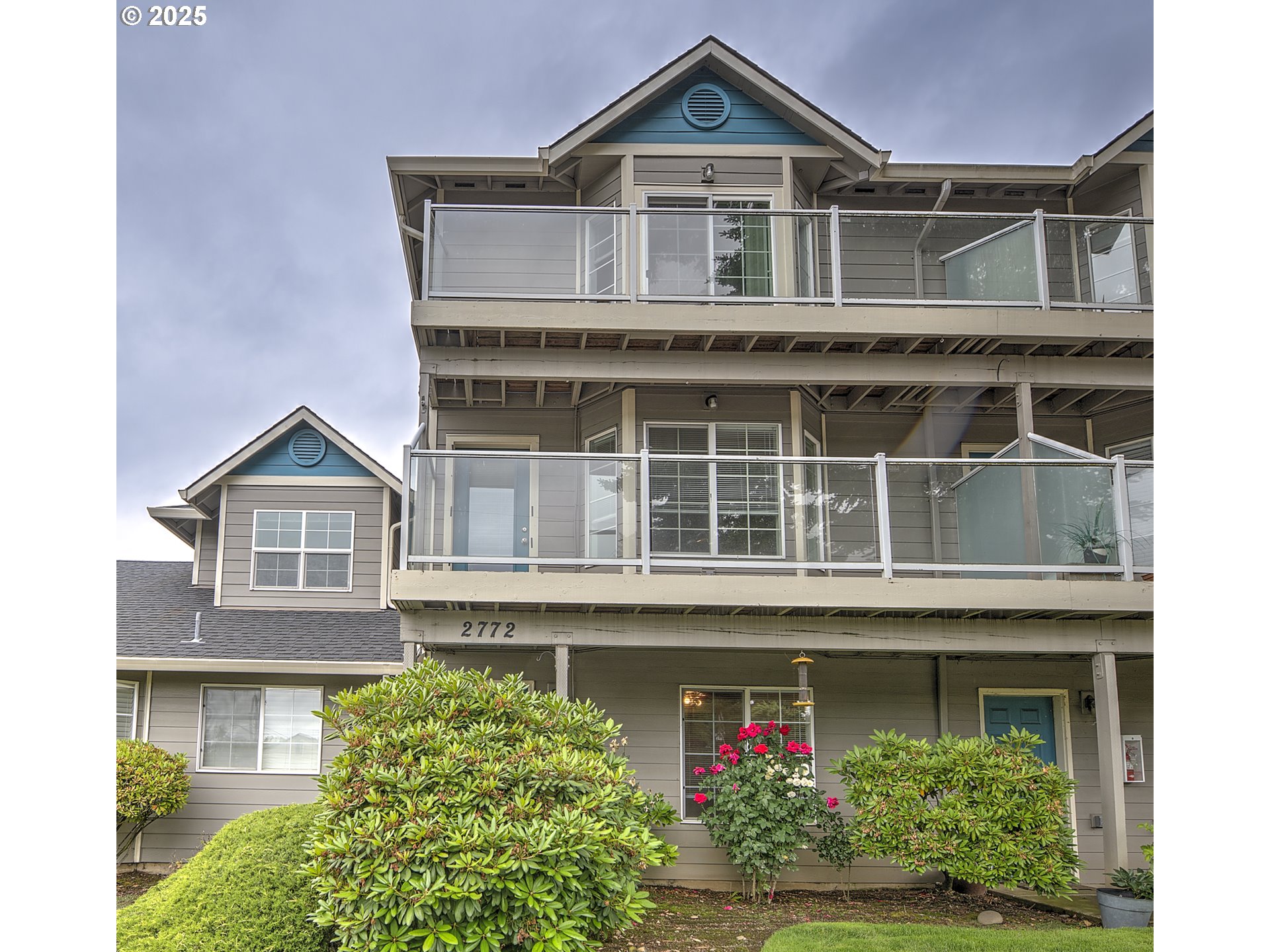 2772 E MCLOUGHLIN BLVD