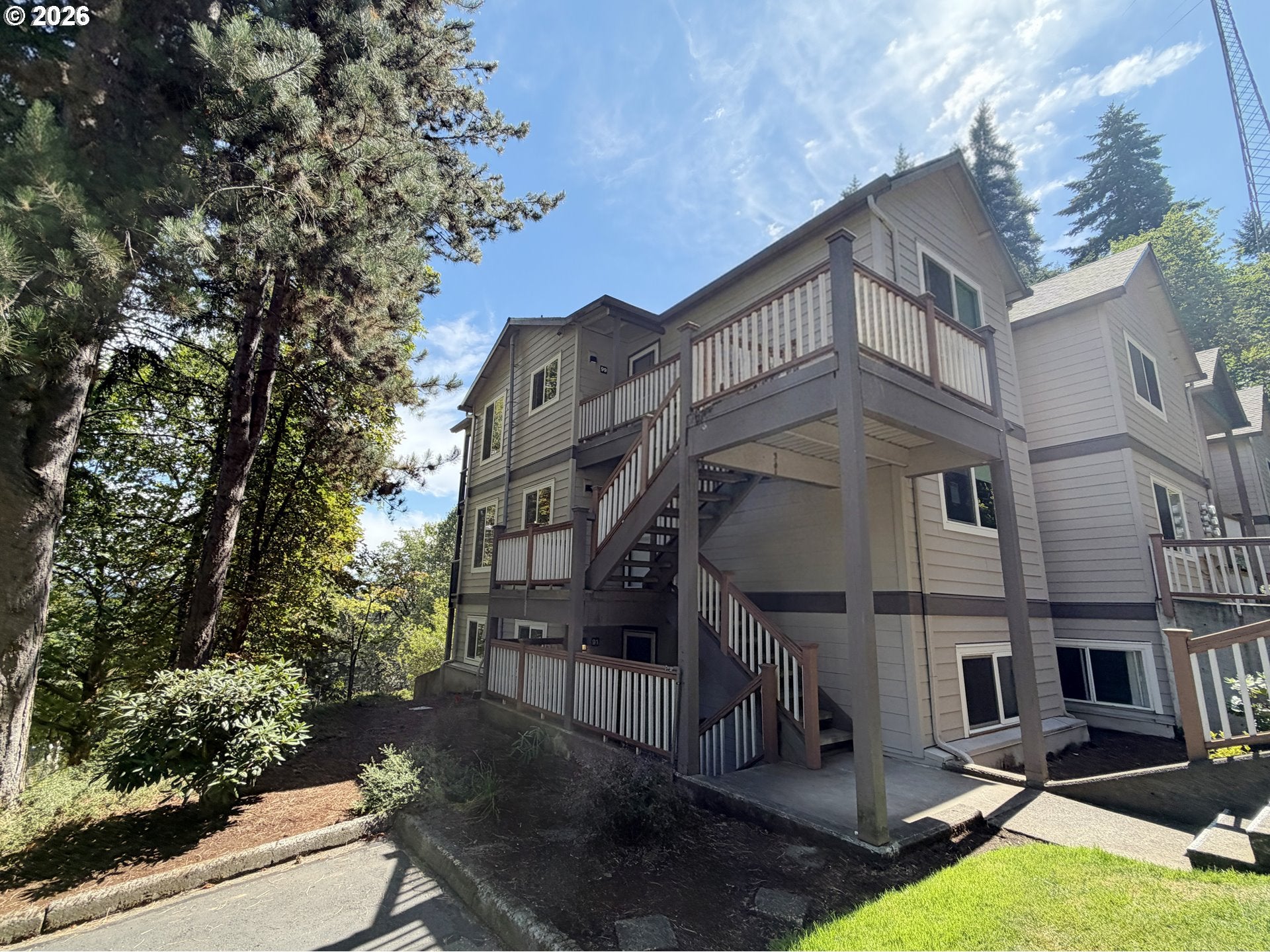 20130 LARKSPUR LN 95