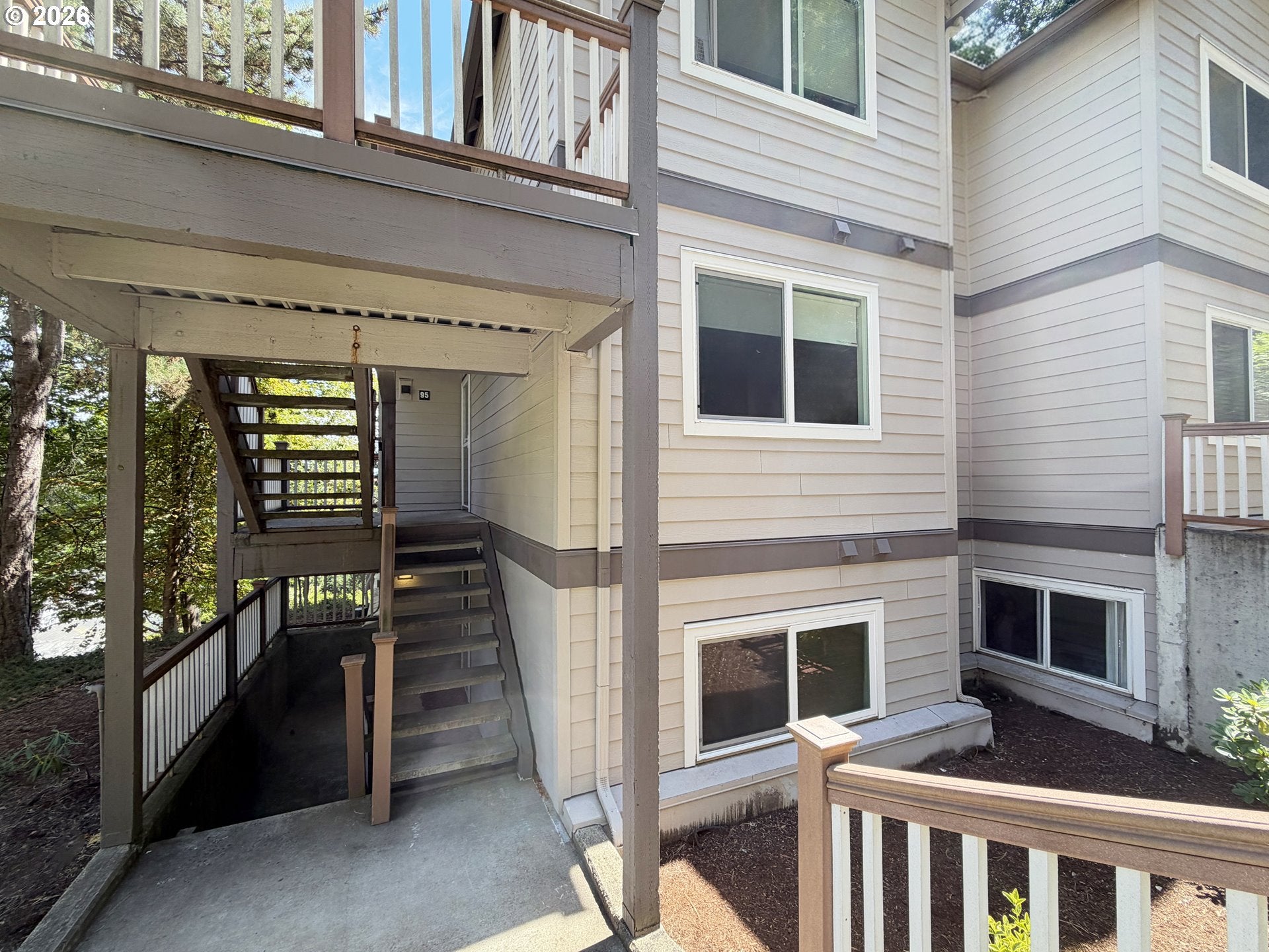 20130 LARKSPUR LN 95
