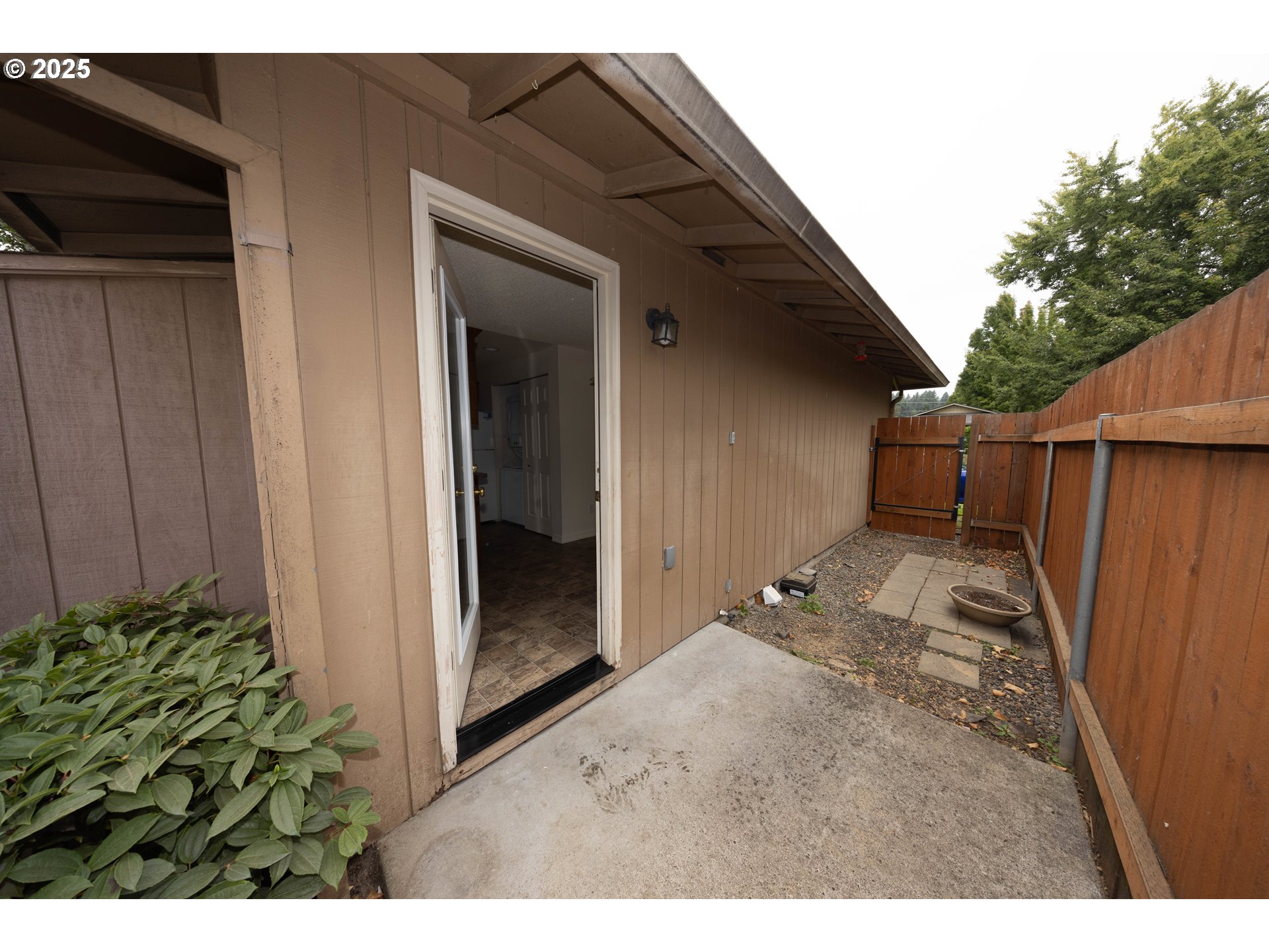 3600 A ST 6