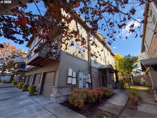 632 NE GARSWOOD LN, BEAVERTON, OR 97006 - Image cba2a4d899c7e26862df396fa1d7a2ec/3052274162
