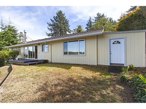 A home in Waldport