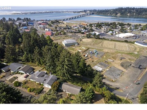 A home in Waldport