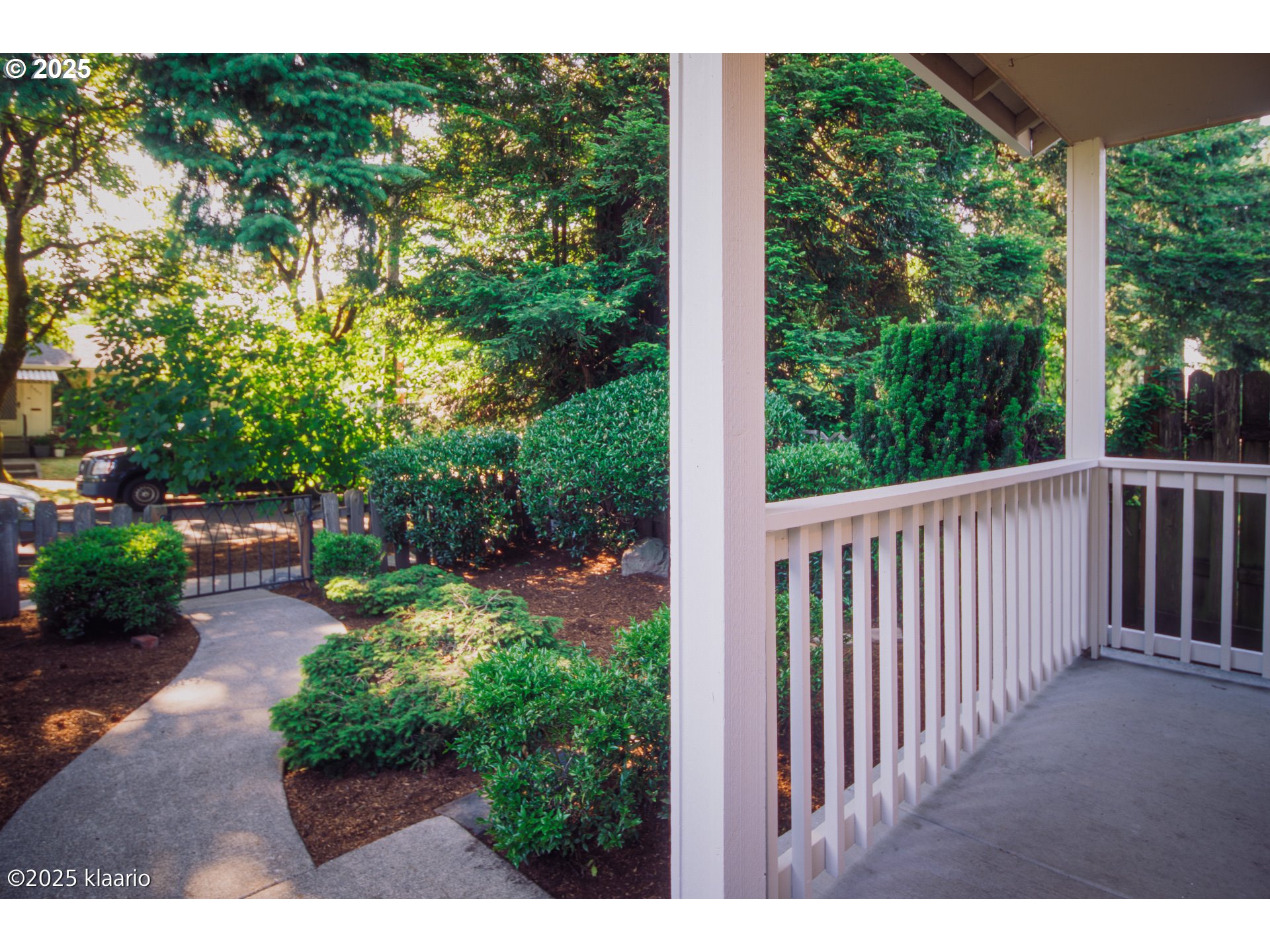 7942 N Hurst near the Park AVE