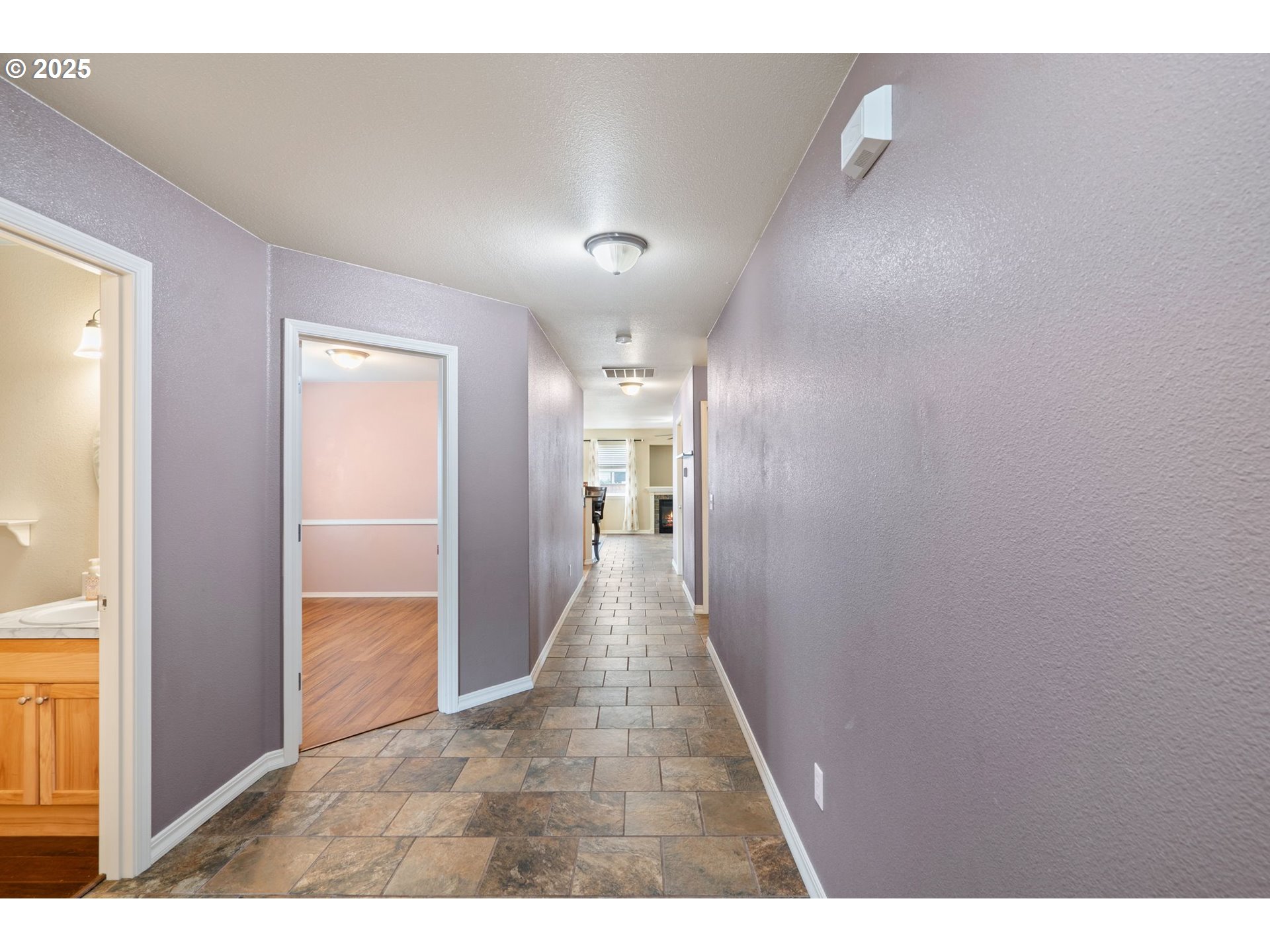 1208 NW 12TH ST
