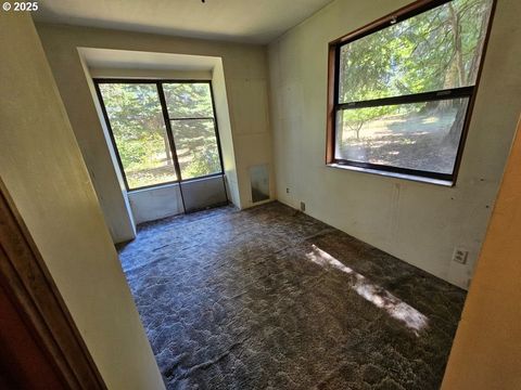 Tiny photo for 82168 Hanna Rd, Dexter, OR 97431 (MLS # 760918815)