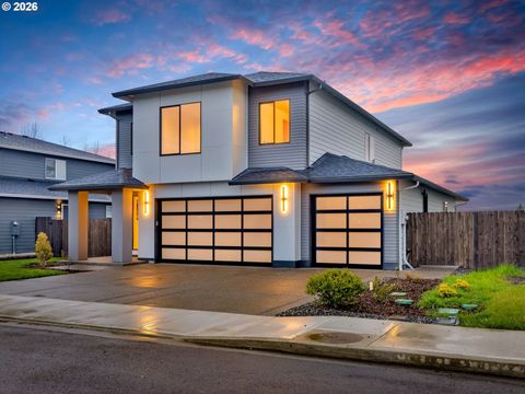 154 E AIREDALE AVE La Center WA 98629