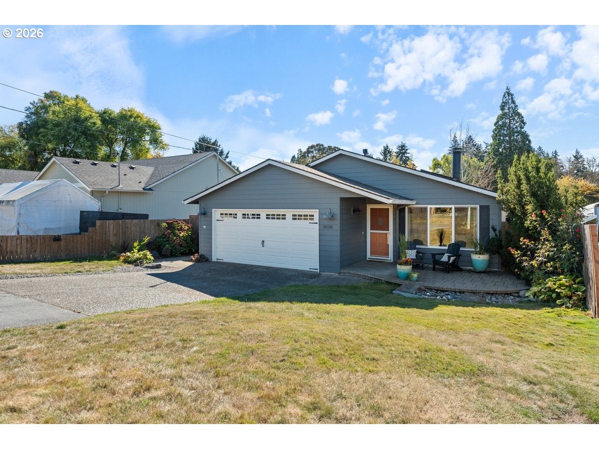 15935 SE ARISTA DR
