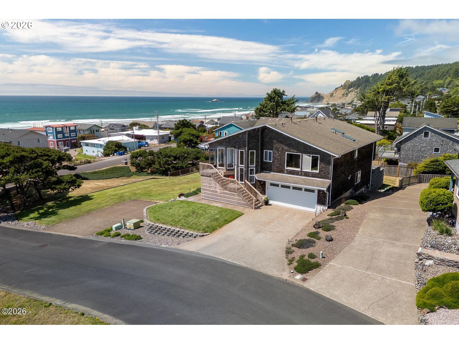 1903 NE SPINDRIFT CT