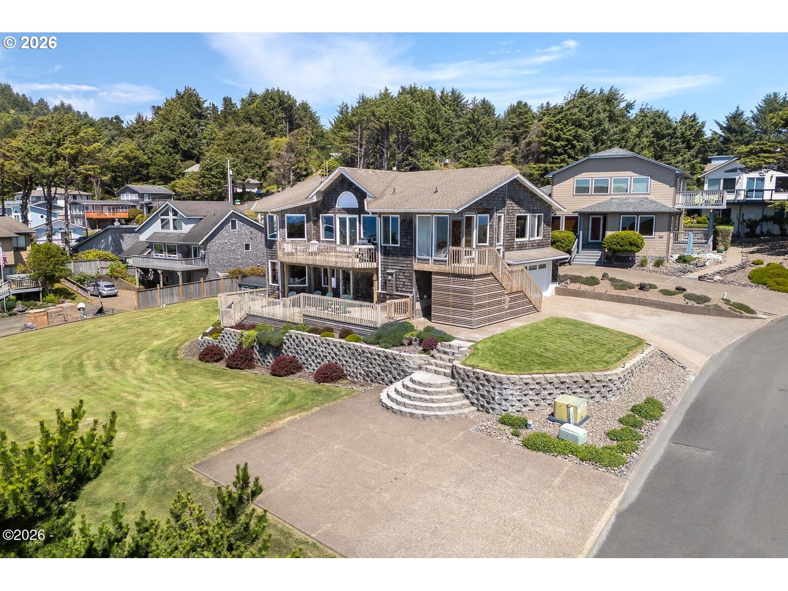 1903 NE SPINDRIFT CT