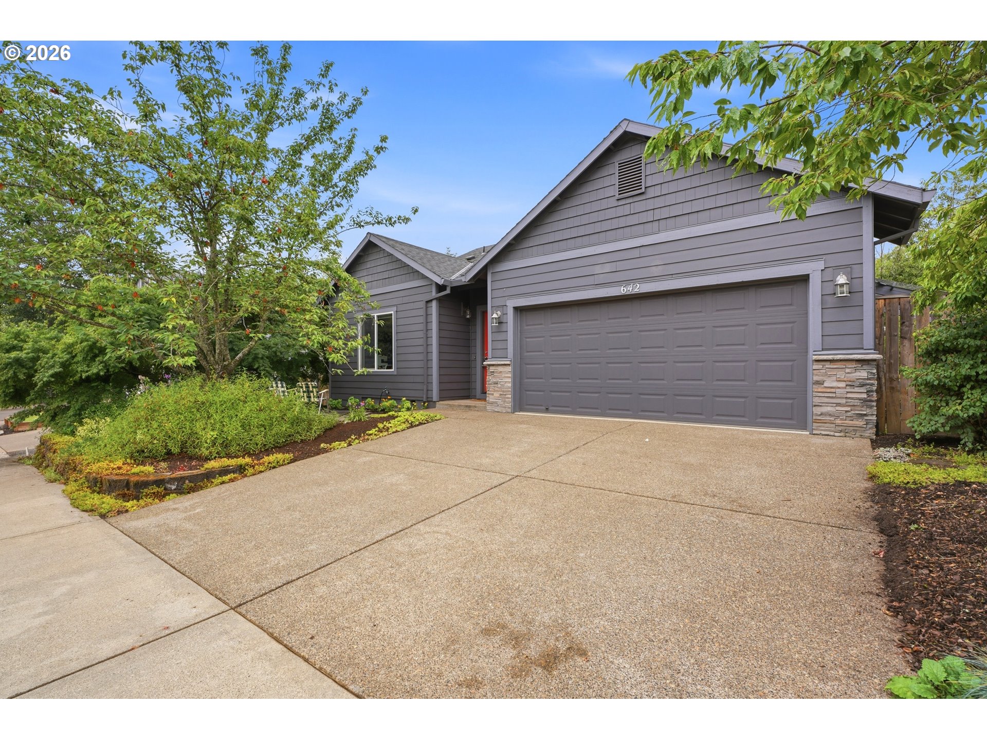 642 S 13TH AVE