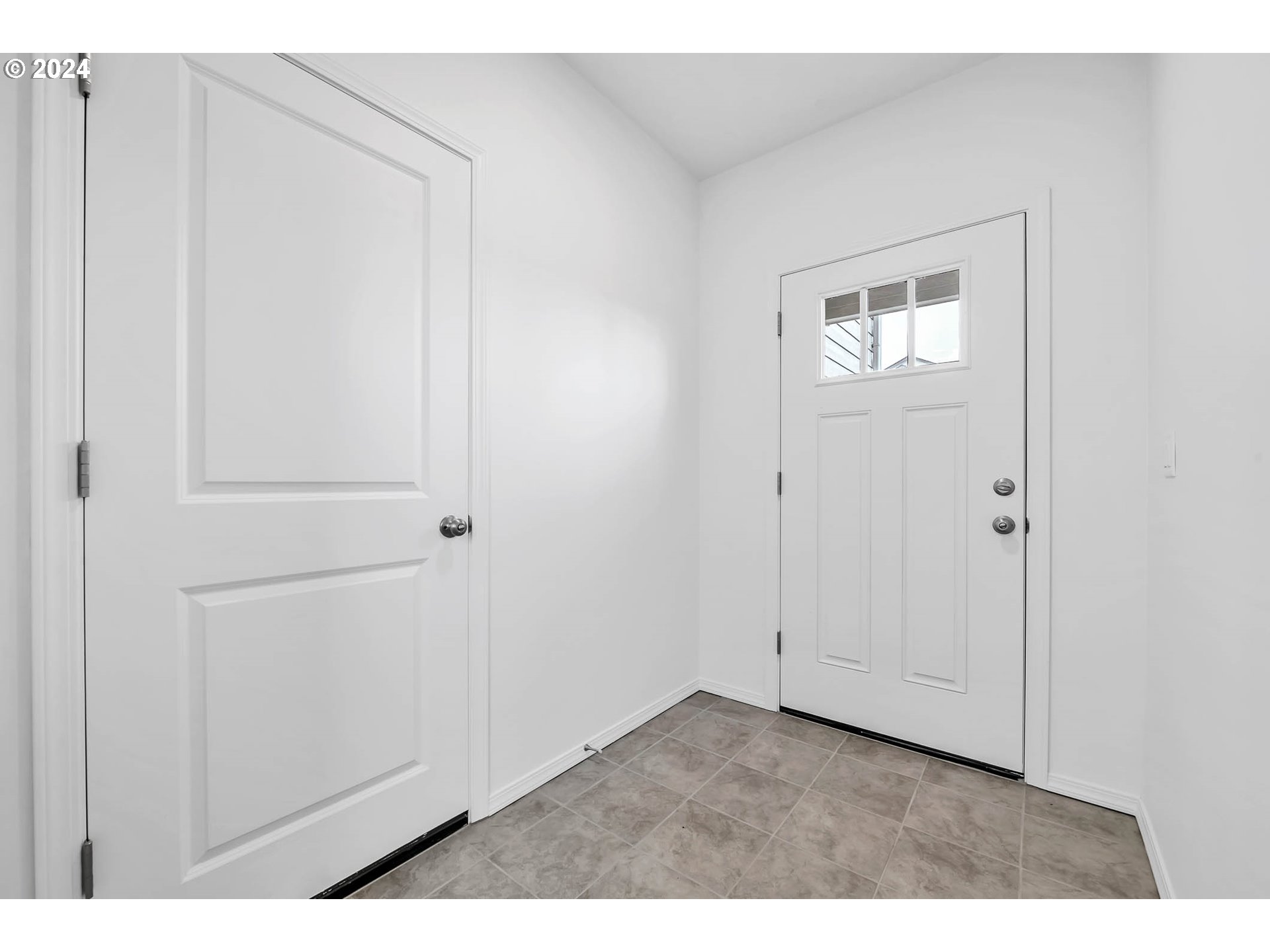 1164 S 43RD PL