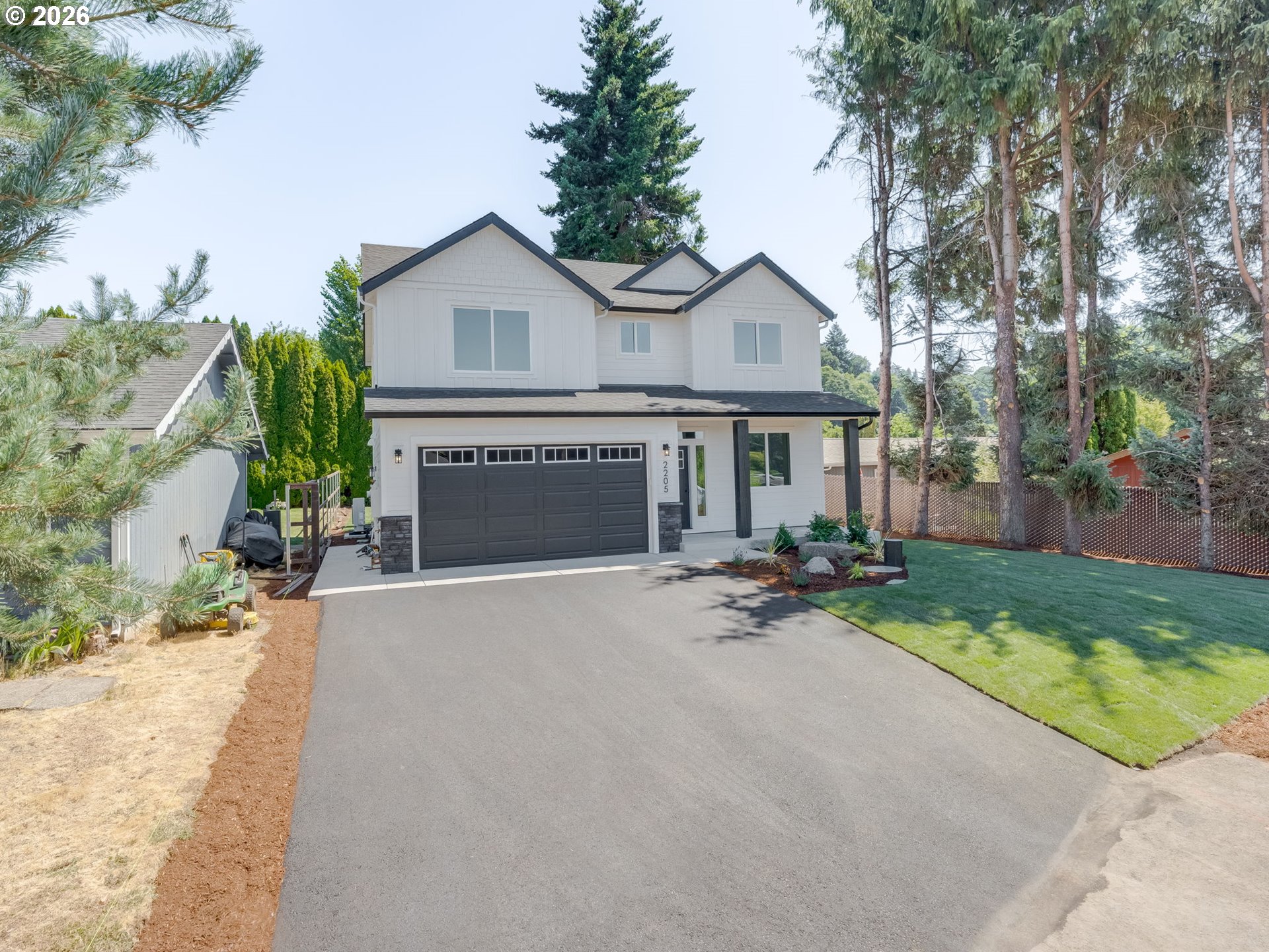 2205 NW 69TH ST