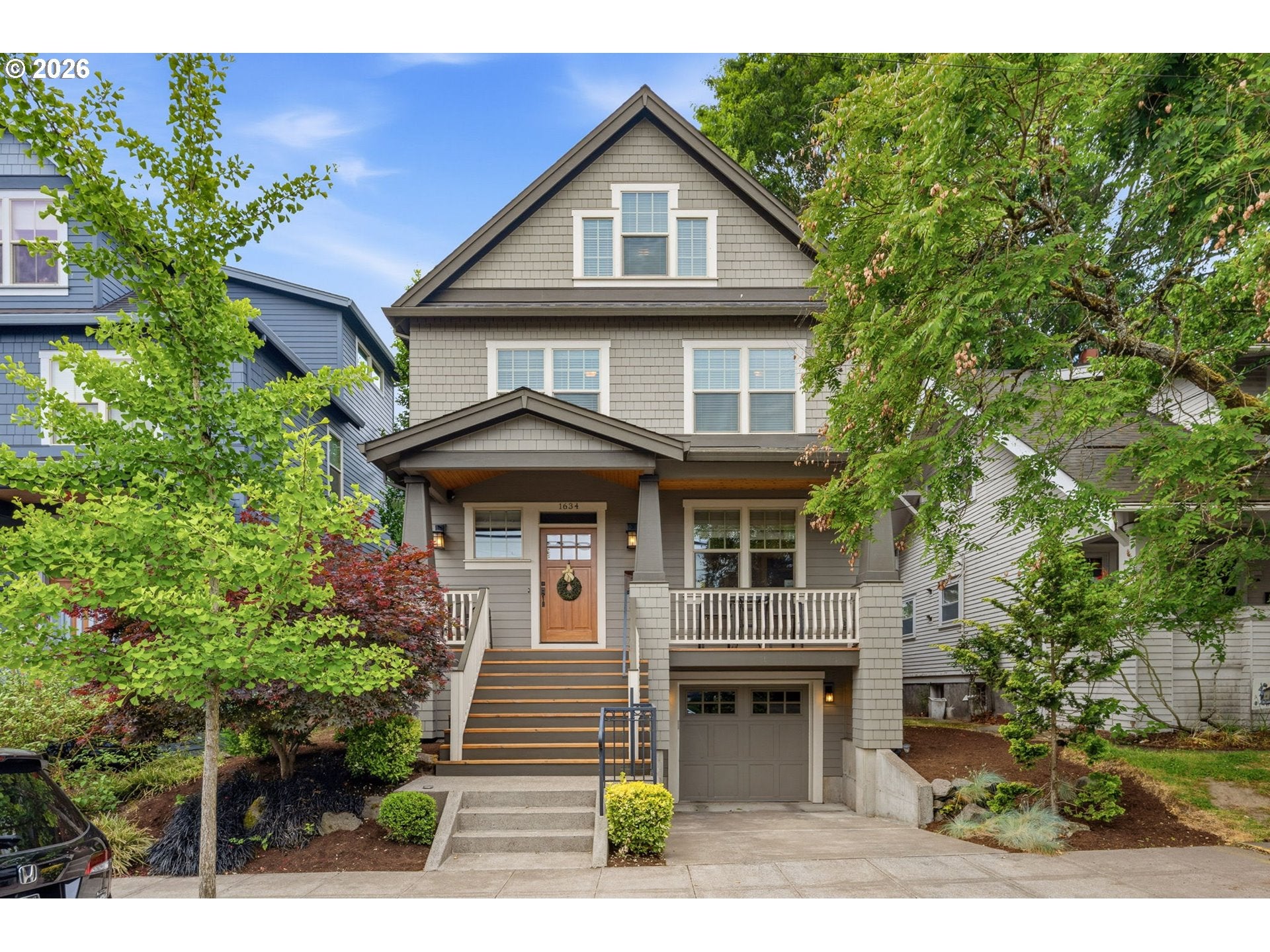 1634 SE SPOKANE ST — 4 bed 4 bath Single Family Residence