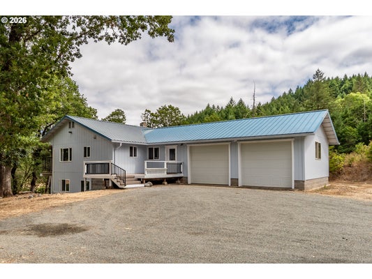 8824 GREEN VALLEY RD, OAKLAND, OR 97462 - Image cc3ed21dbccf41bbe7550bf77dba5fc3/2730821978