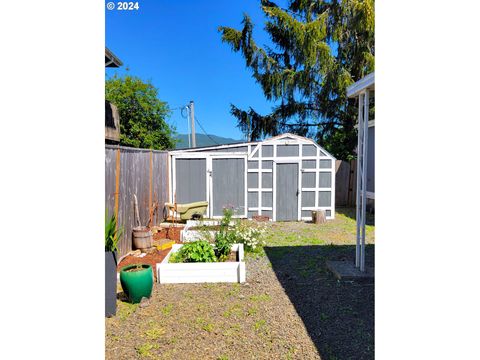 A home in Nehalem