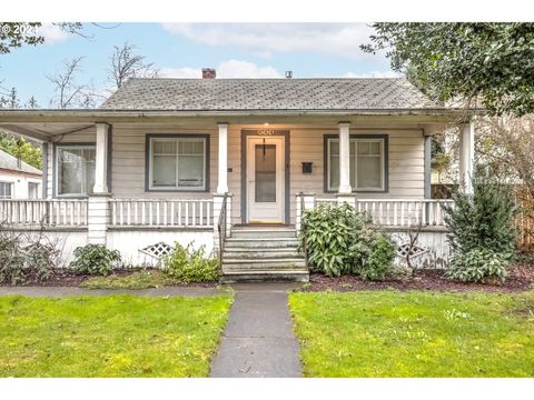 844 SE CEDAR ST Hillsboro OR 97123