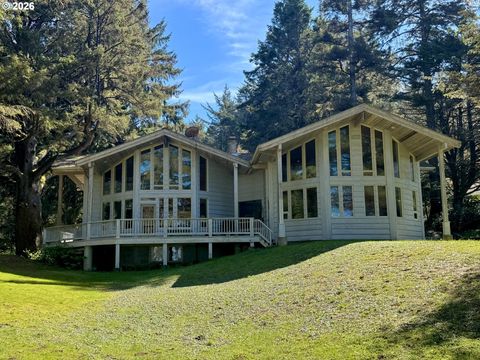 31640 Spruce DR Gold Beach OR 97444