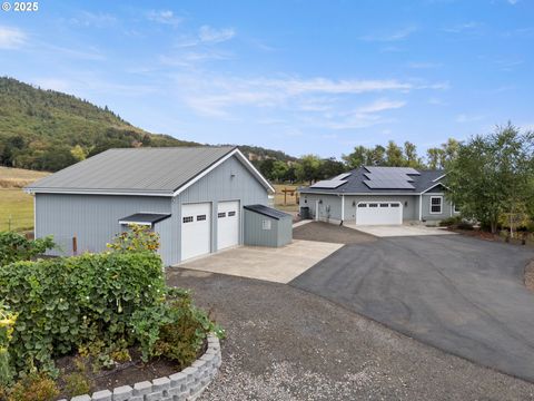 4321 HAPPY VALLEY RD Roseburg OR 97471