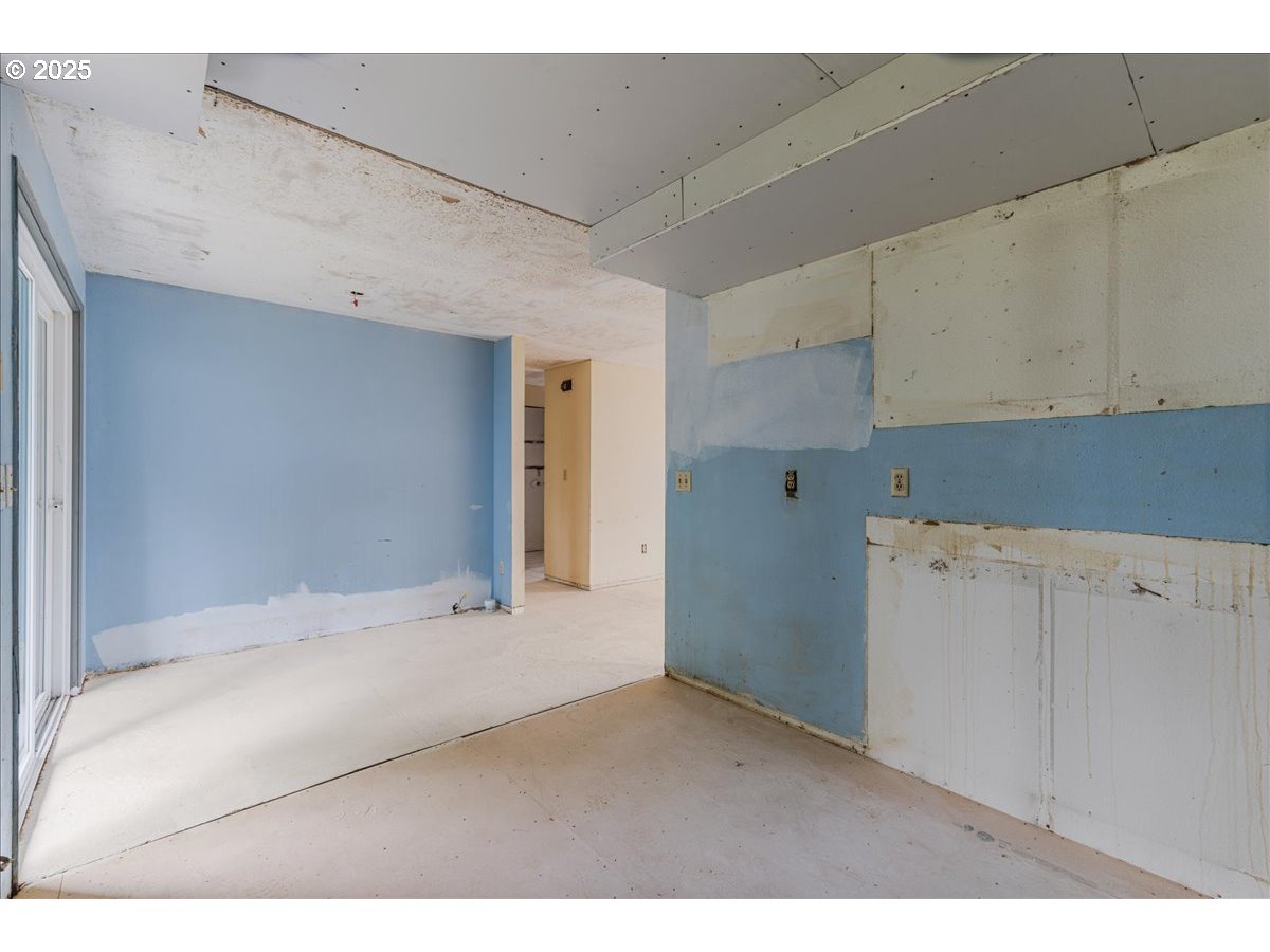 Hillsboro, Oregon 97123, United States, 2 Bedrooms Bedrooms, ,2 BathroomsBathrooms,Residential,Active,162735