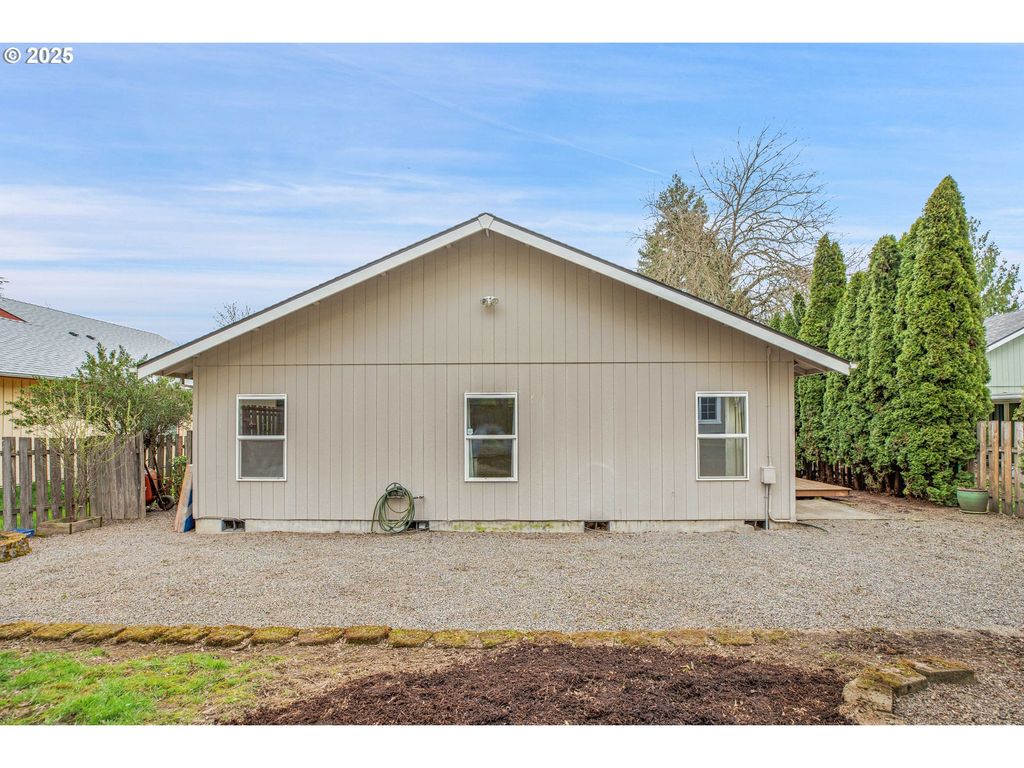 listing image 44