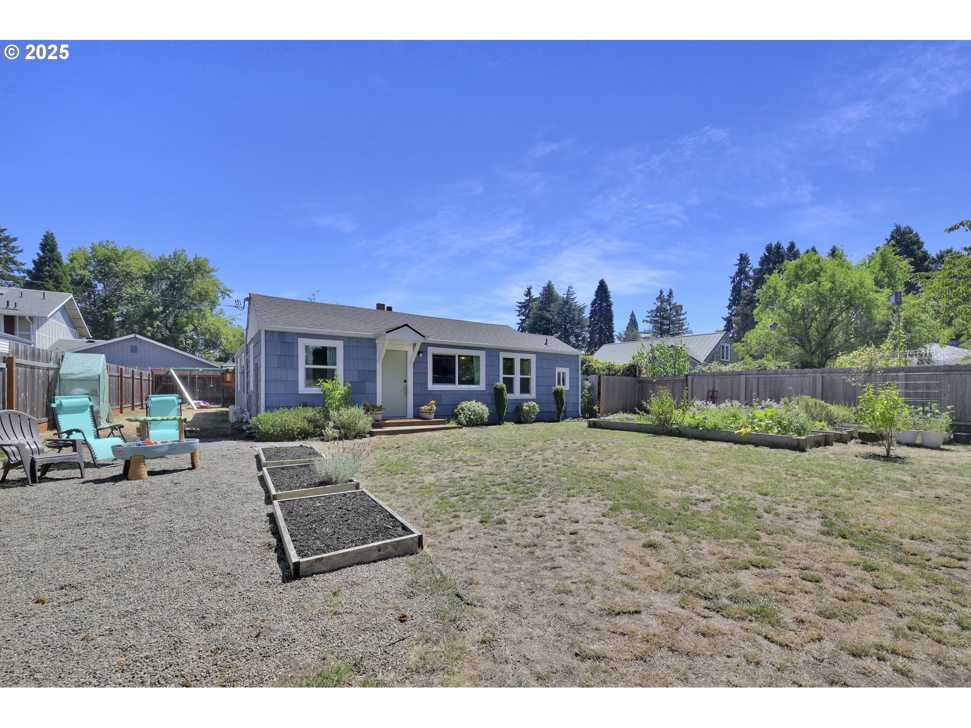 Eugene, Oregon 97404, United States, 2 Bedrooms Bedrooms, ,1 BathroomBathrooms,Residential,Active,192401