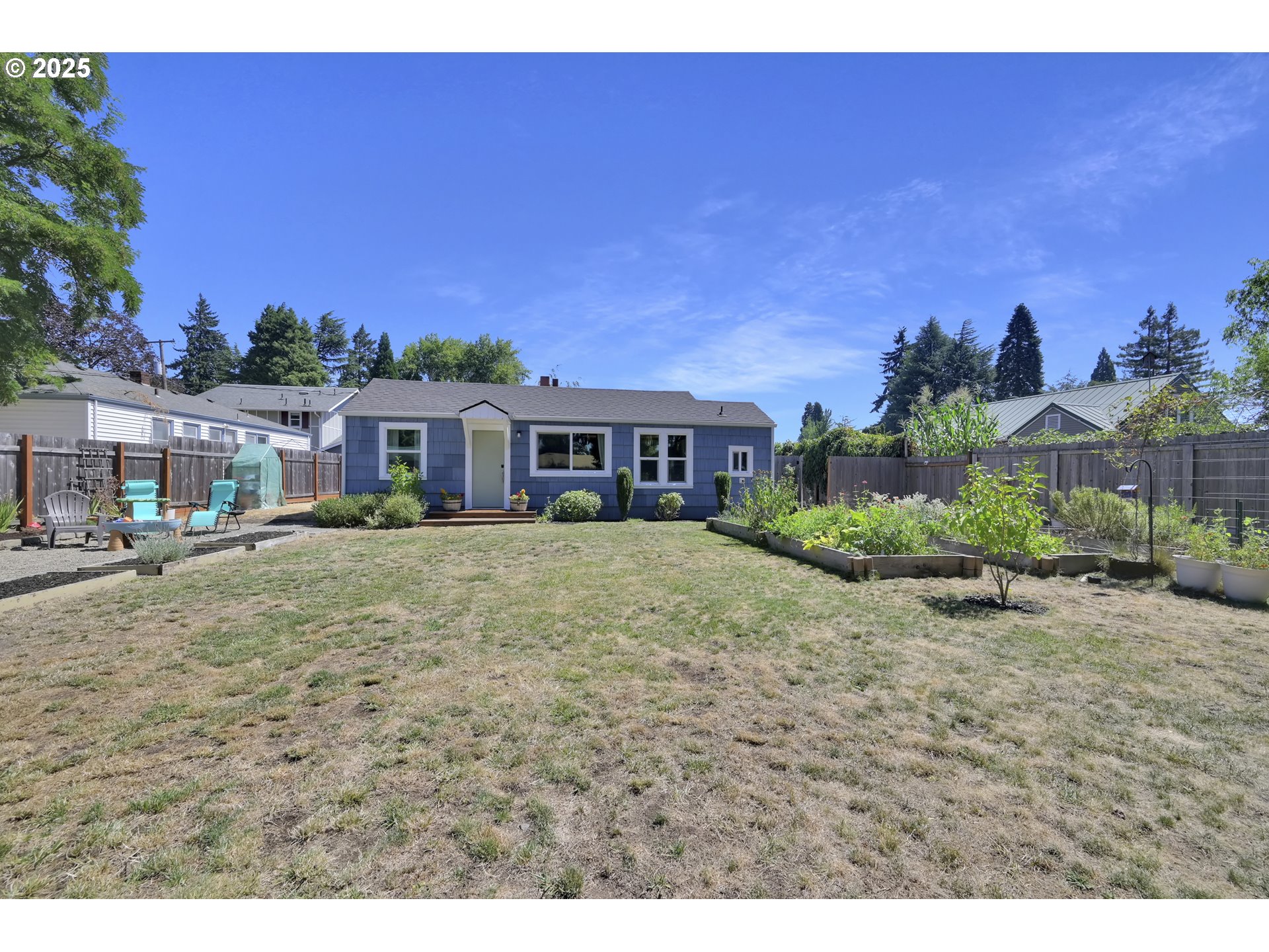 Eugene, Oregon 97404, United States, 2 Bedrooms Bedrooms, ,1 BathroomBathrooms,Residential,Active,192401