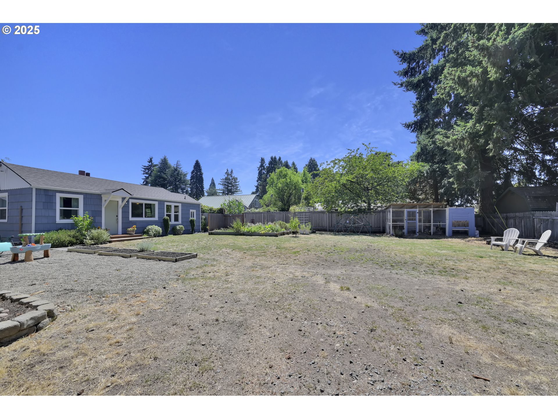 Eugene, Oregon 97404, United States, 2 Bedrooms Bedrooms, ,1 BathroomBathrooms,Residential,Active,192401