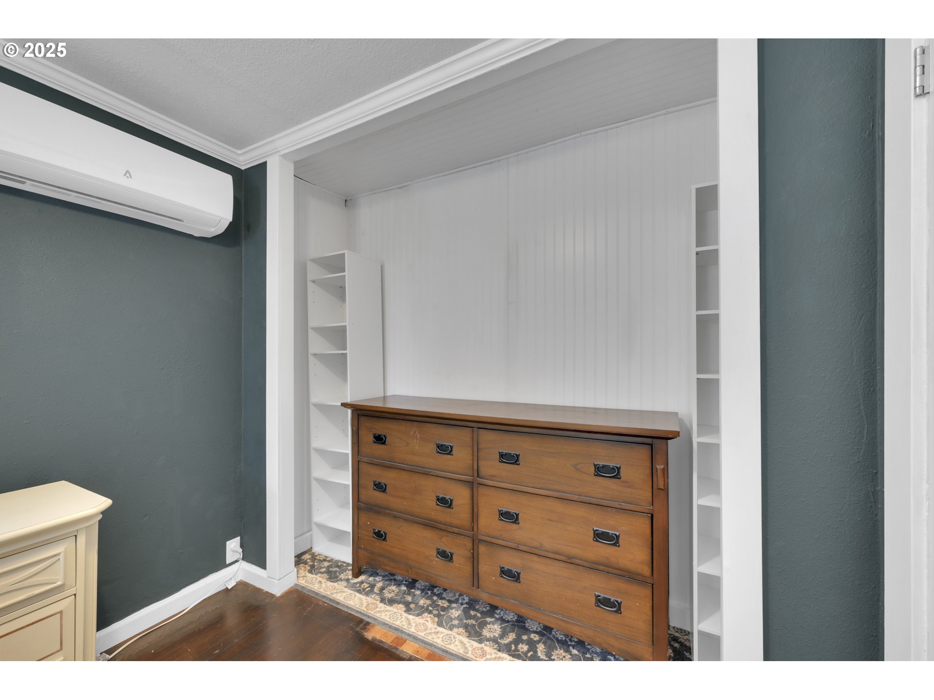 Eugene, Oregon 97404, United States, 2 Bedrooms Bedrooms, ,1 BathroomBathrooms,Residential,Active,192401