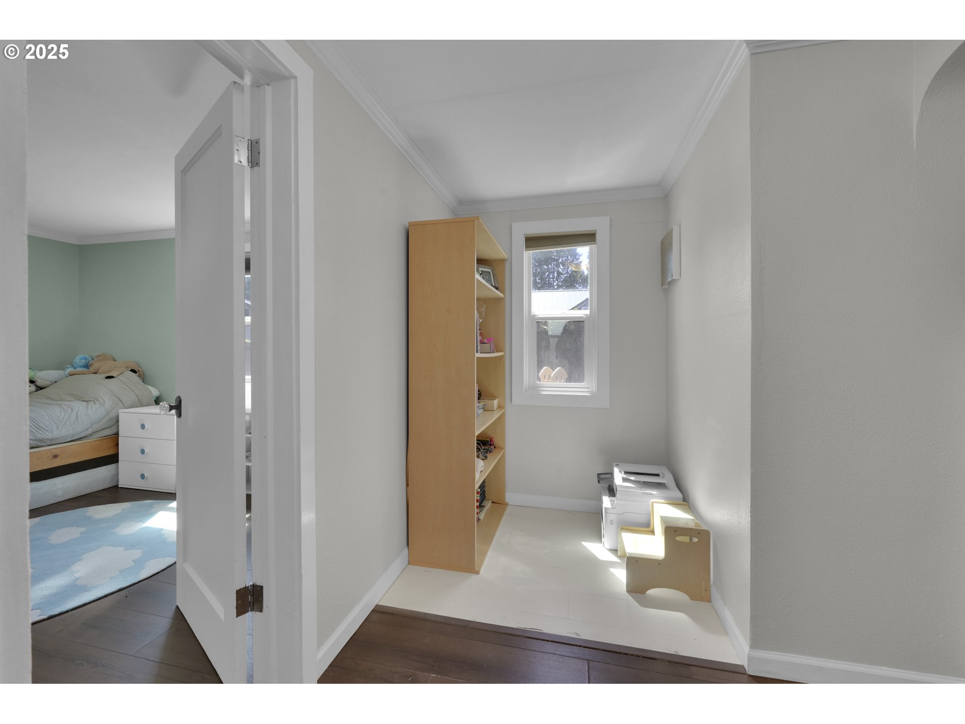 Eugene, Oregon 97404, United States, 2 Bedrooms Bedrooms, ,1 BathroomBathrooms,Residential,Active,192401