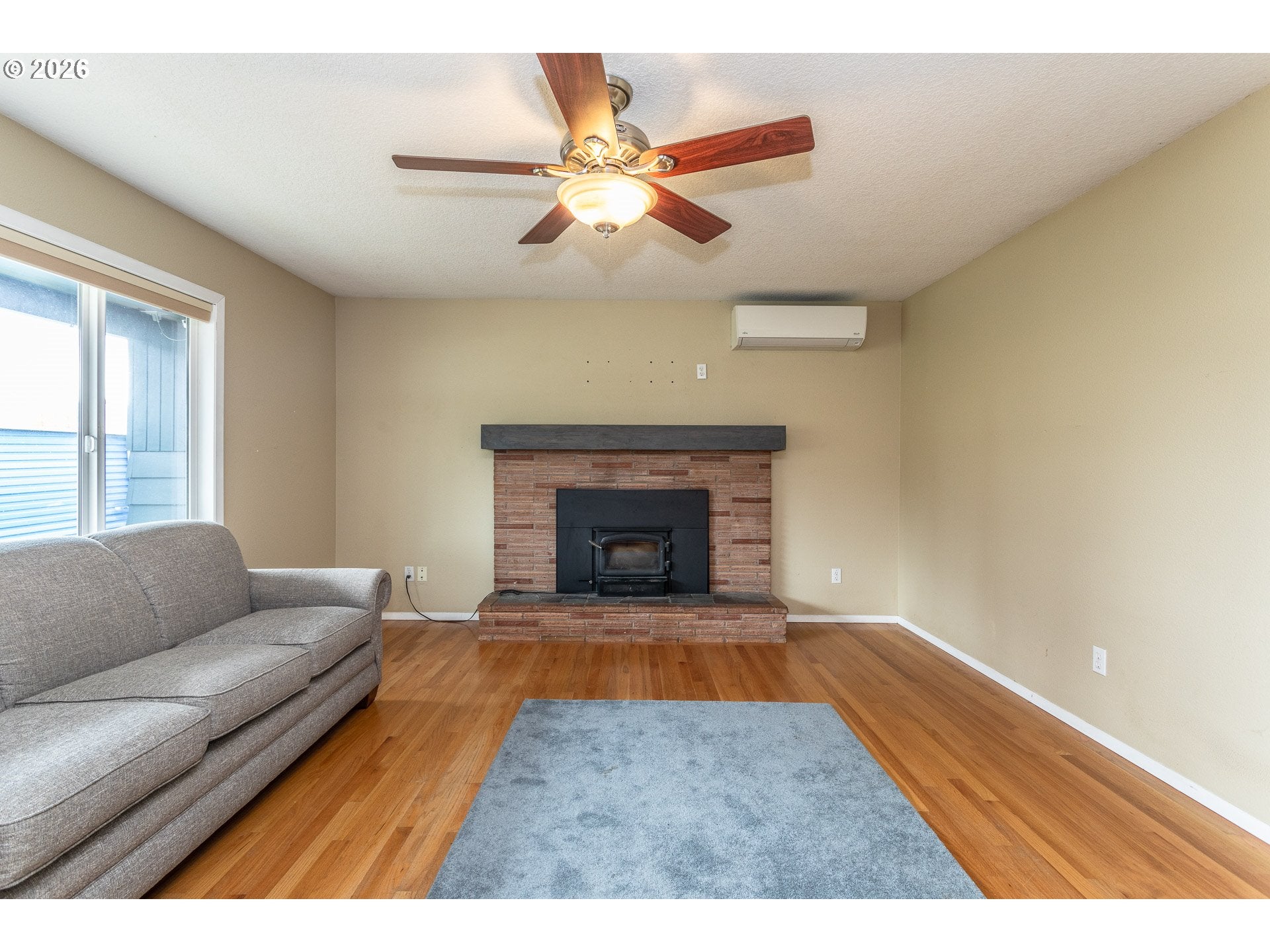142 BELLE CT