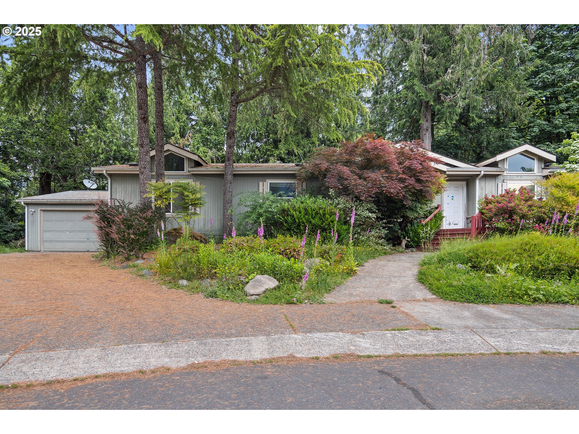 25482 E CEDAR GLEN LOOP
