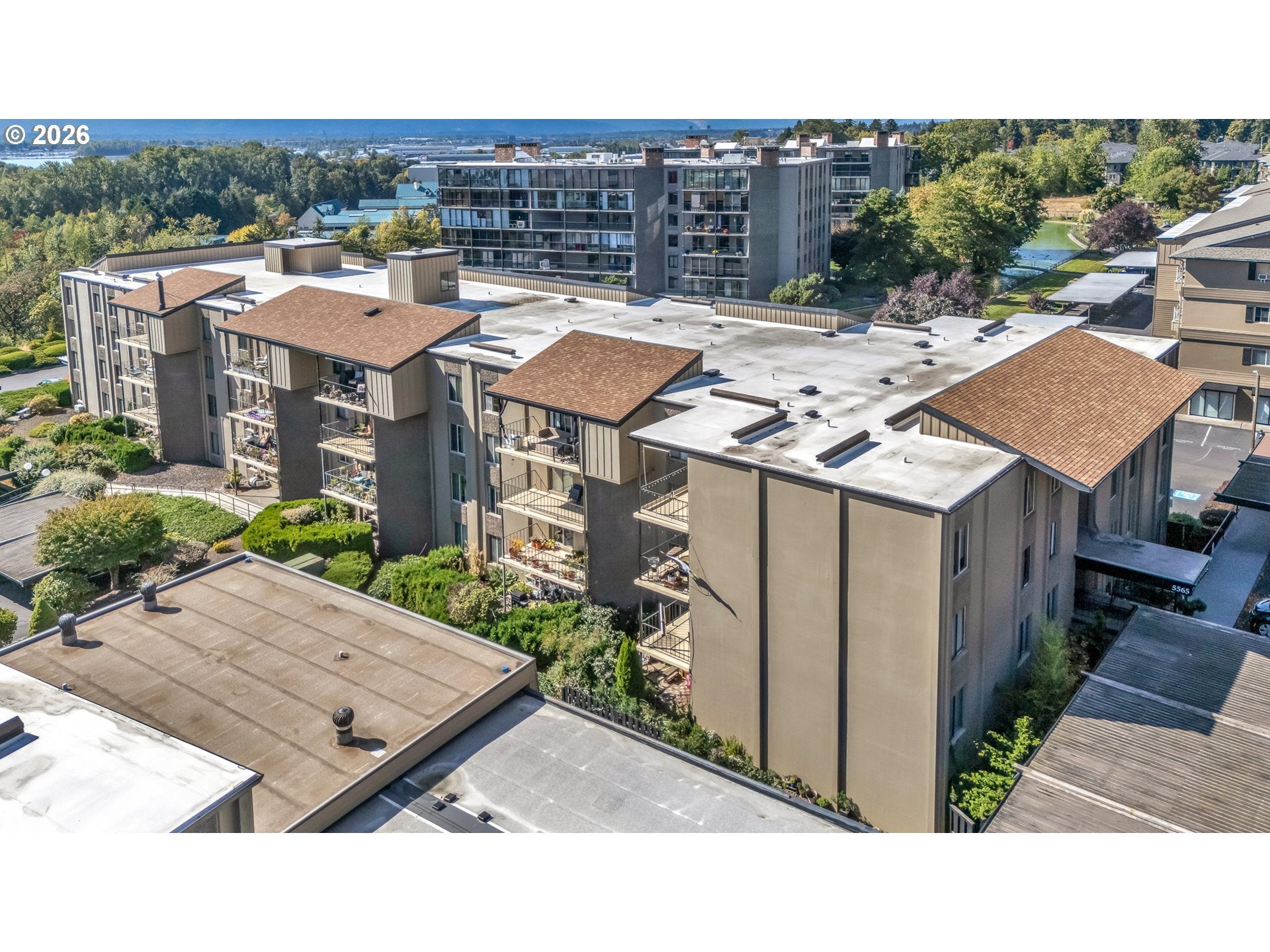 5565 E EVERGREEN BLVD 3406