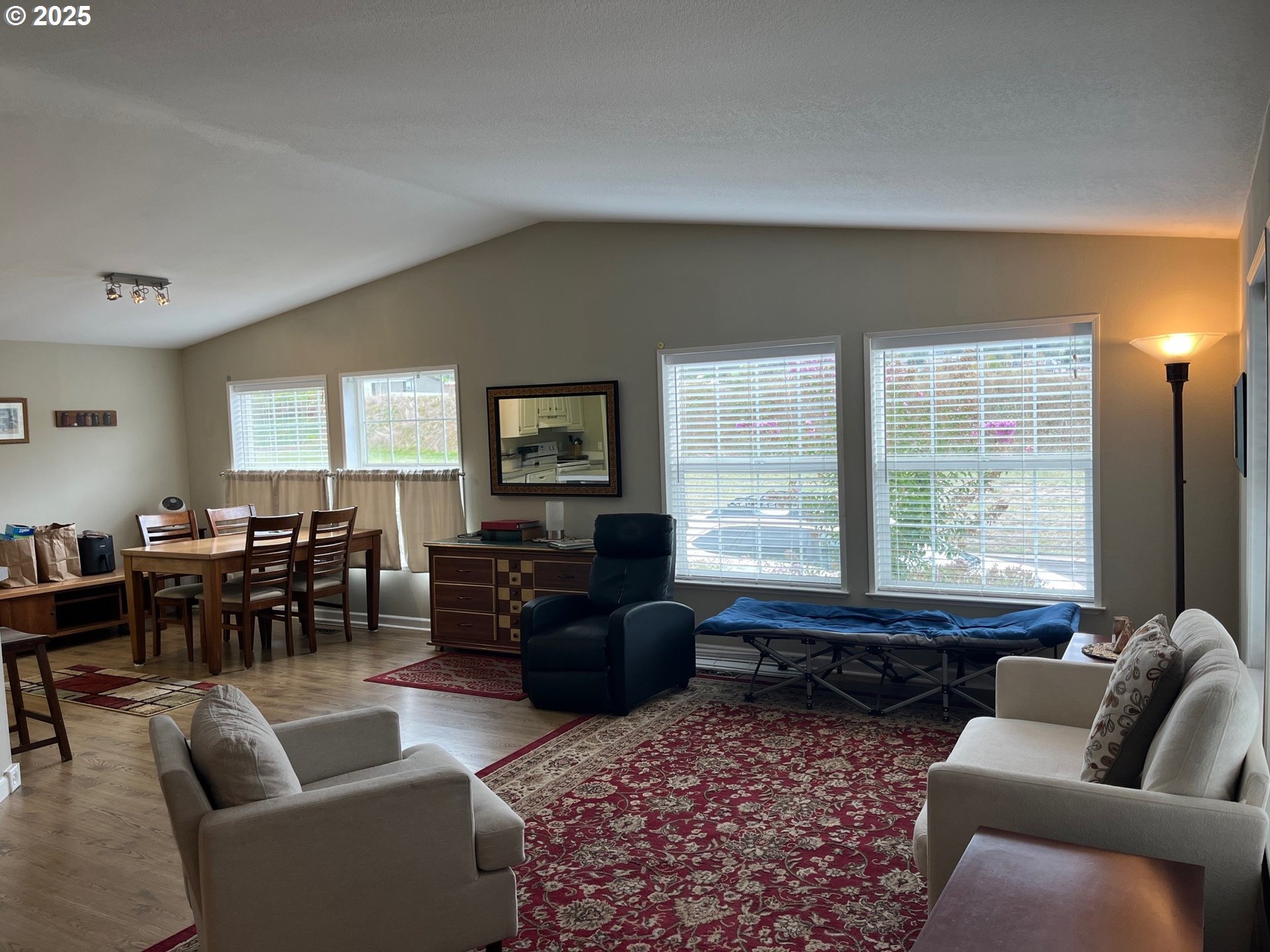 141 RIVER RIDGE AVE