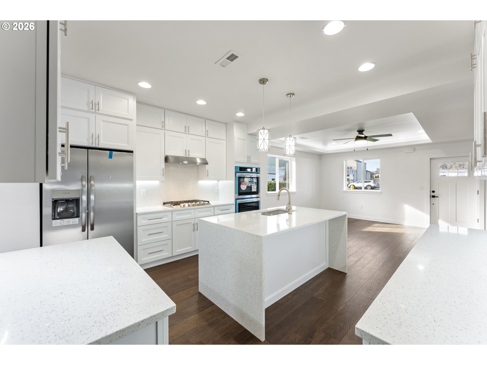 413 S TRADE ST
