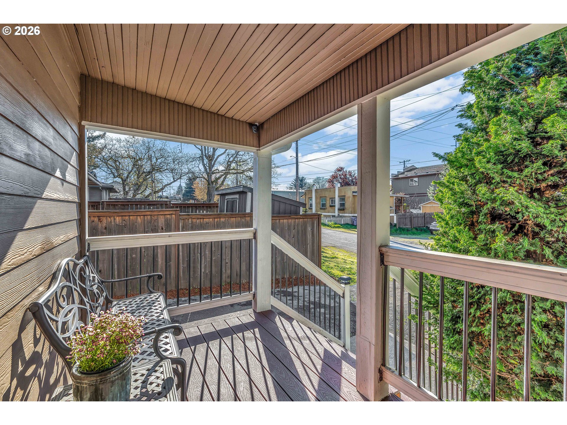 1208 W MCLOUGHLIN BLVD