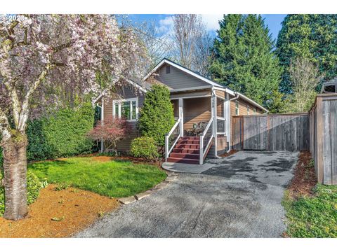 1208 W MCLOUGHLIN BLVD Vancouver WA 98660