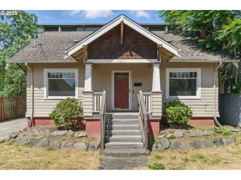 4207 NE GRAND AVE Portland OR 97211