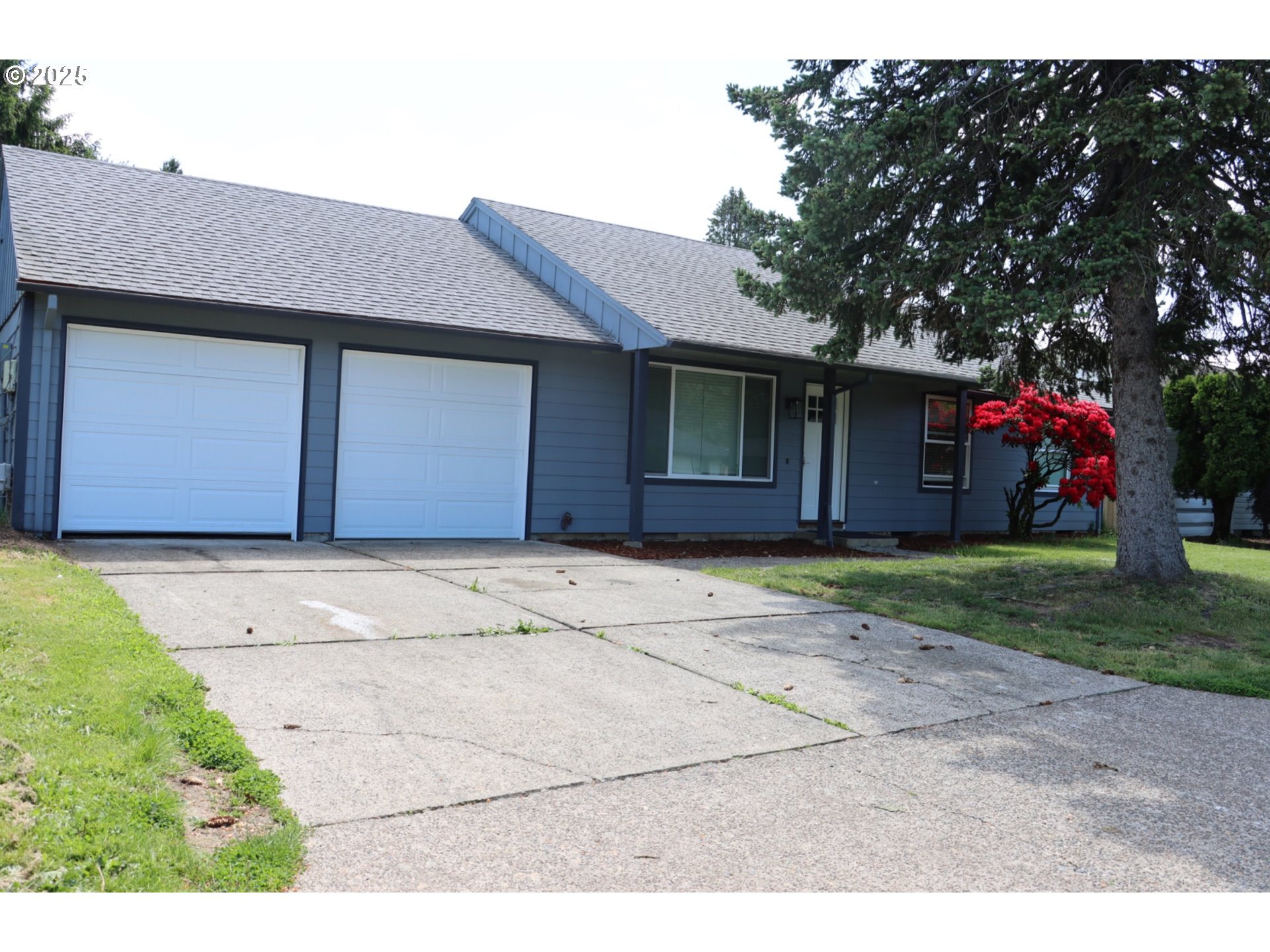 550 NE 20TH DR