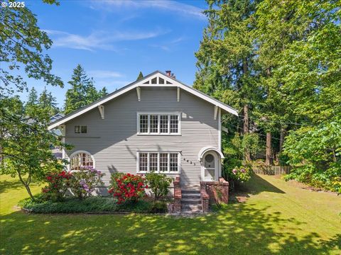 4623 SW GARDEN HOME RD Portland OR 97219