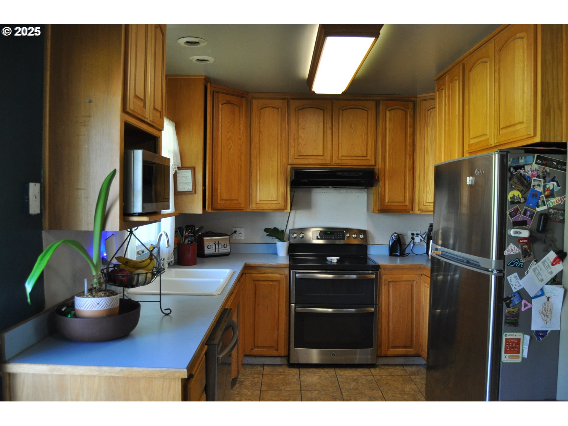 1529 BRENTWOOD AVE