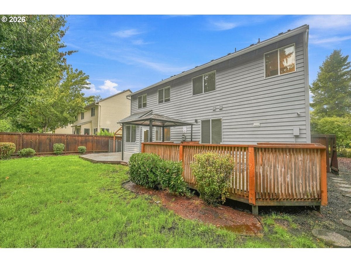 2619 NE CHARLOIS DR