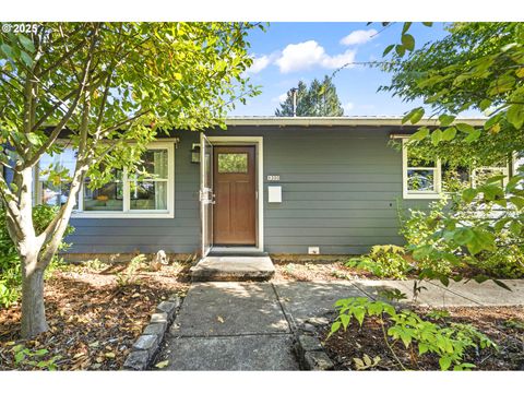 9200 N CHASE AVE Portland OR 97217