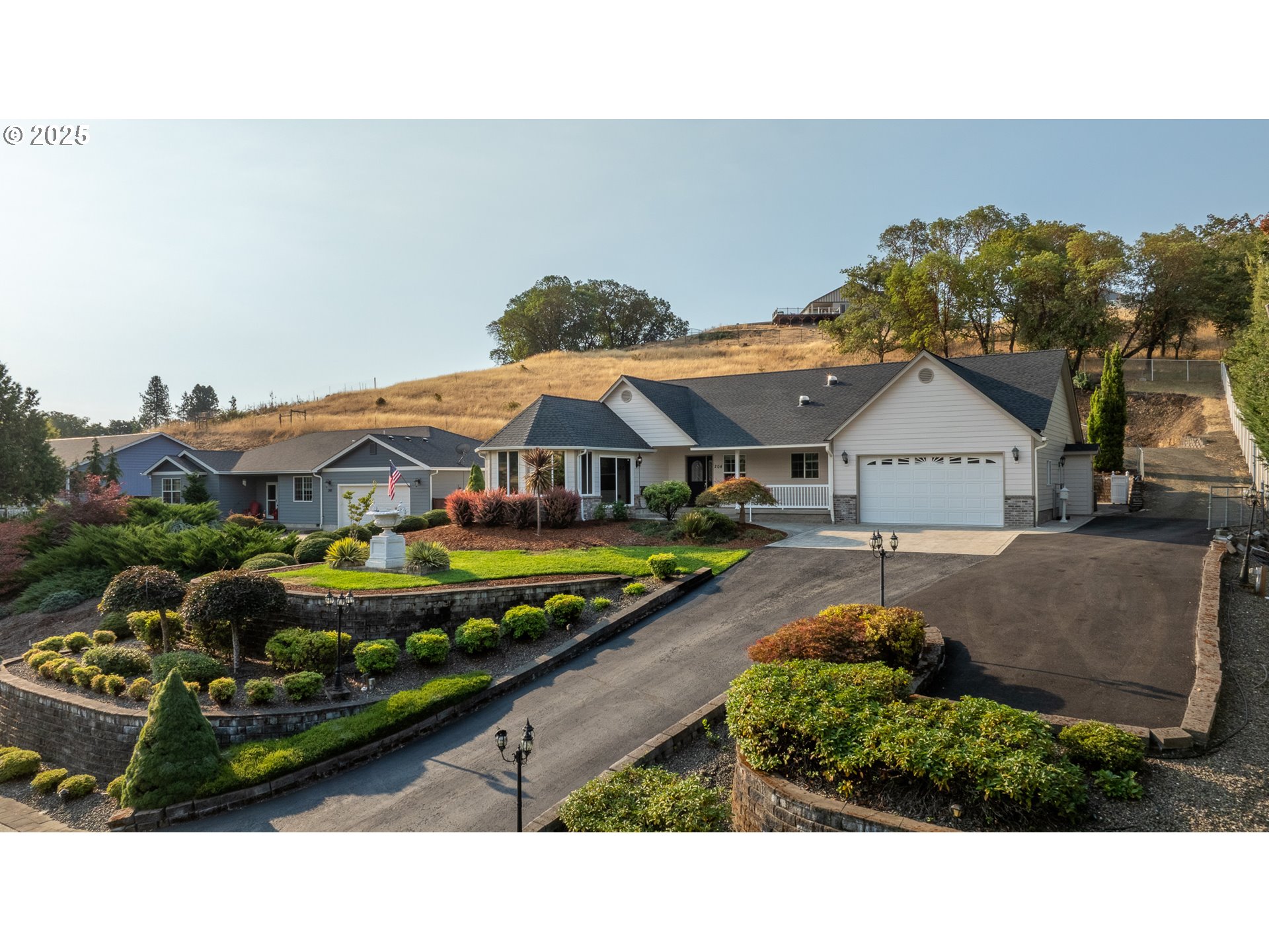 204 RAINBOW RIDGE AVE