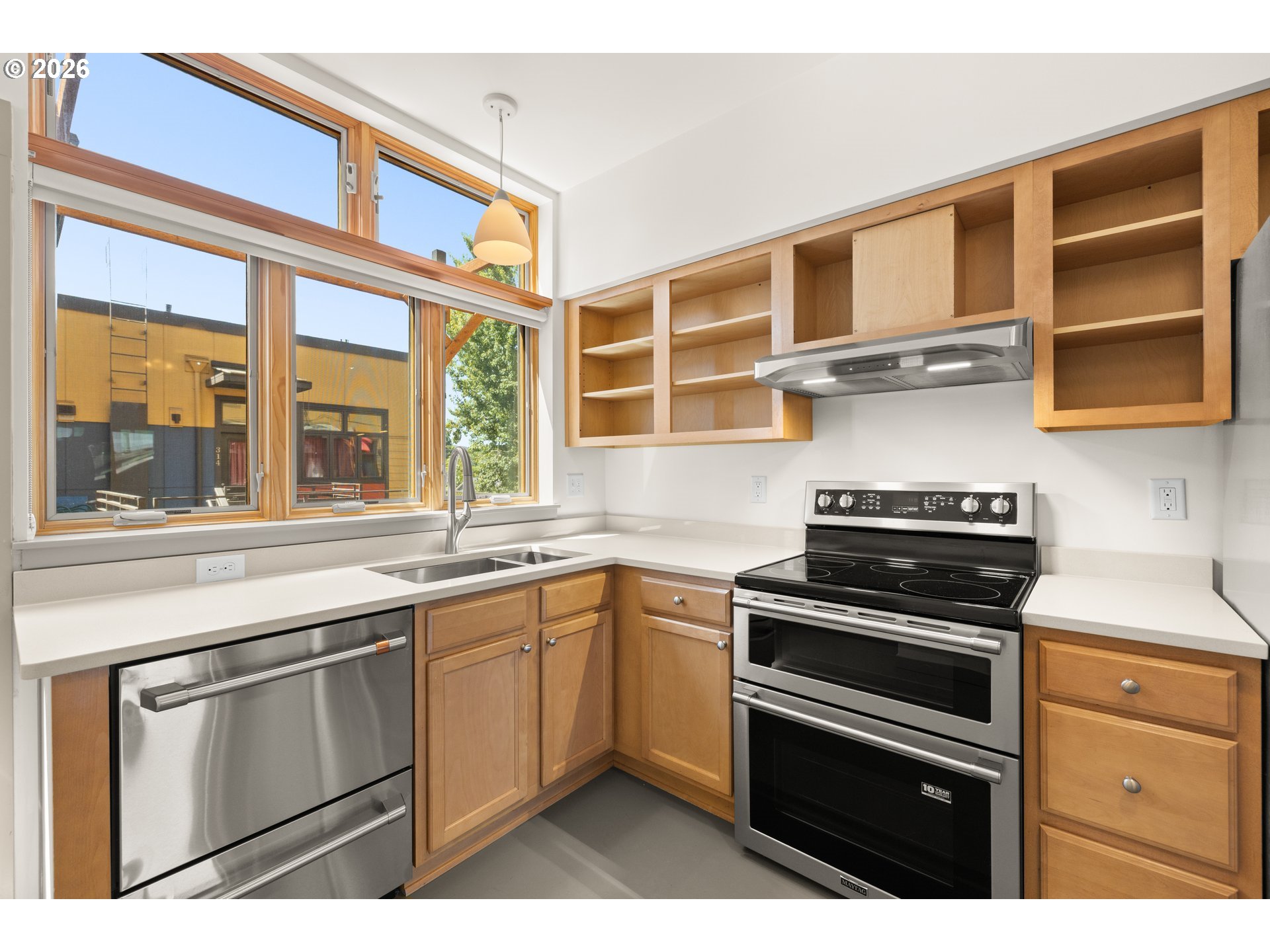 2525 N KILLINGSWORTH ST 311
