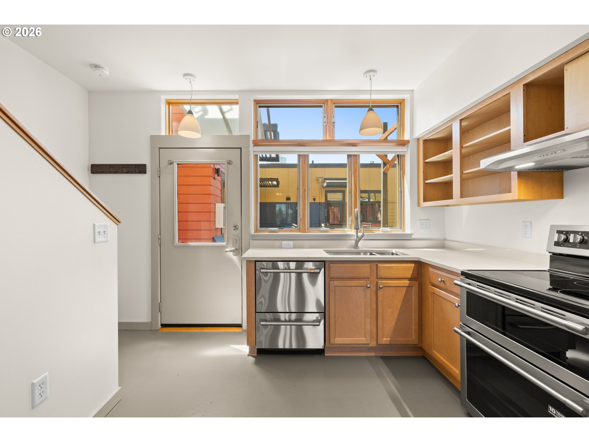 2525 N KILLINGSWORTH ST 311