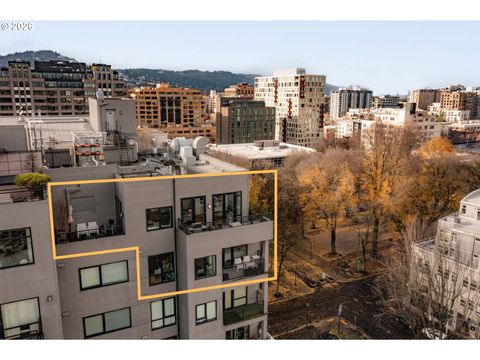 300 NW 8TH AVE 902 Portland OR 97209