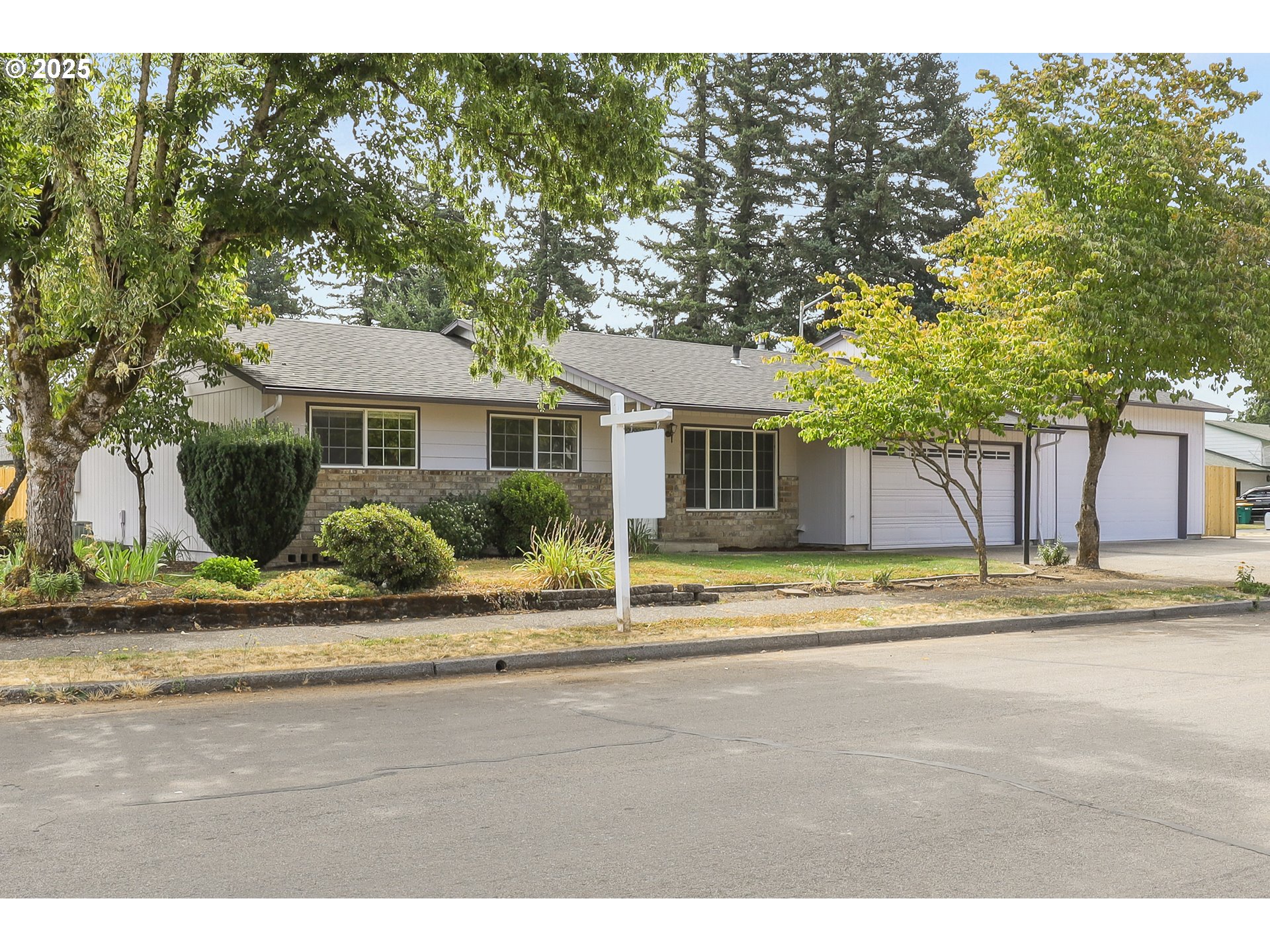 2020 SW LAURA CT SE