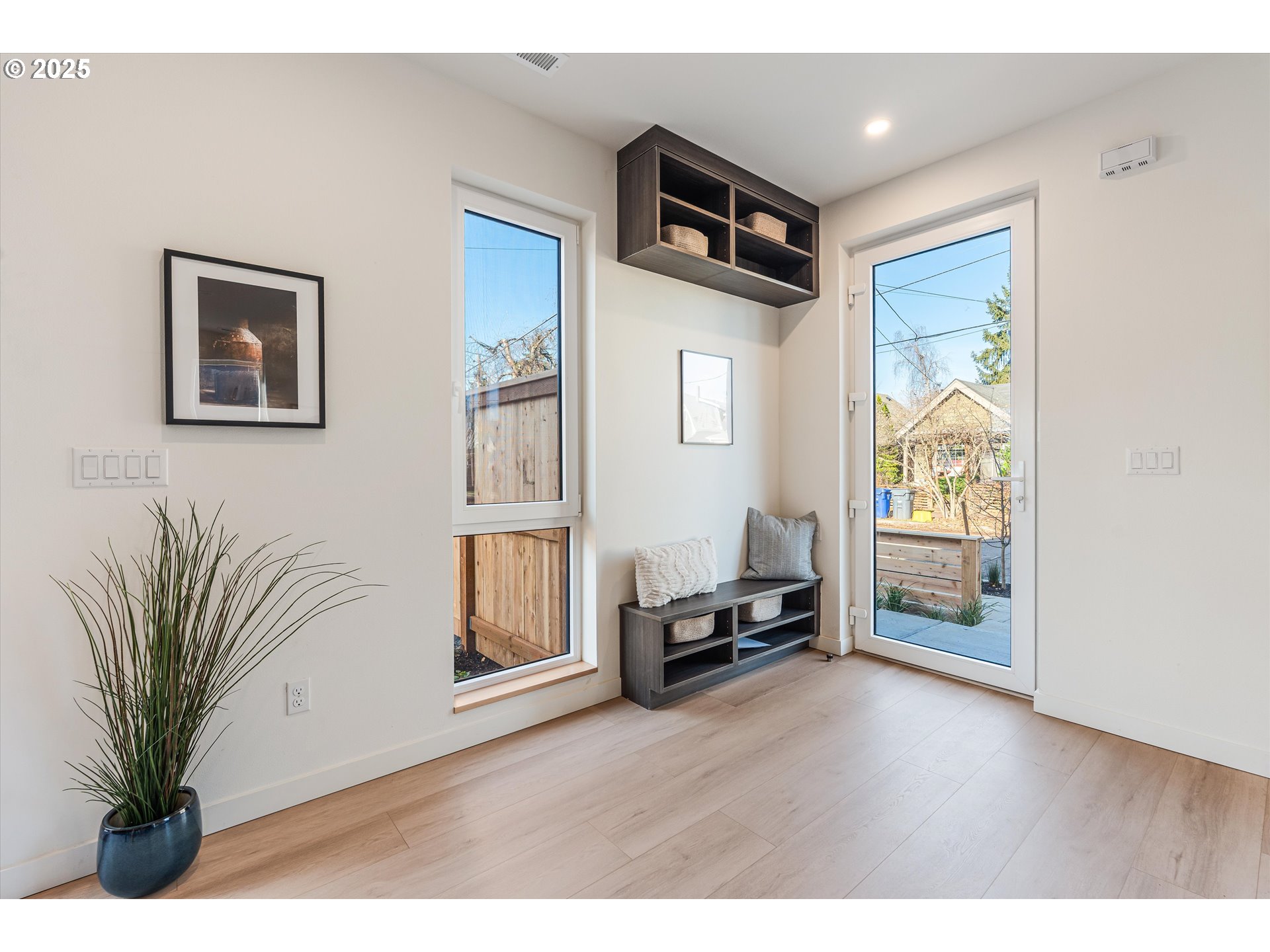 5492 SE Boise ST